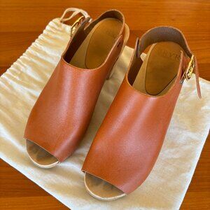 Bryr Suzie Spanish Toe Clogs